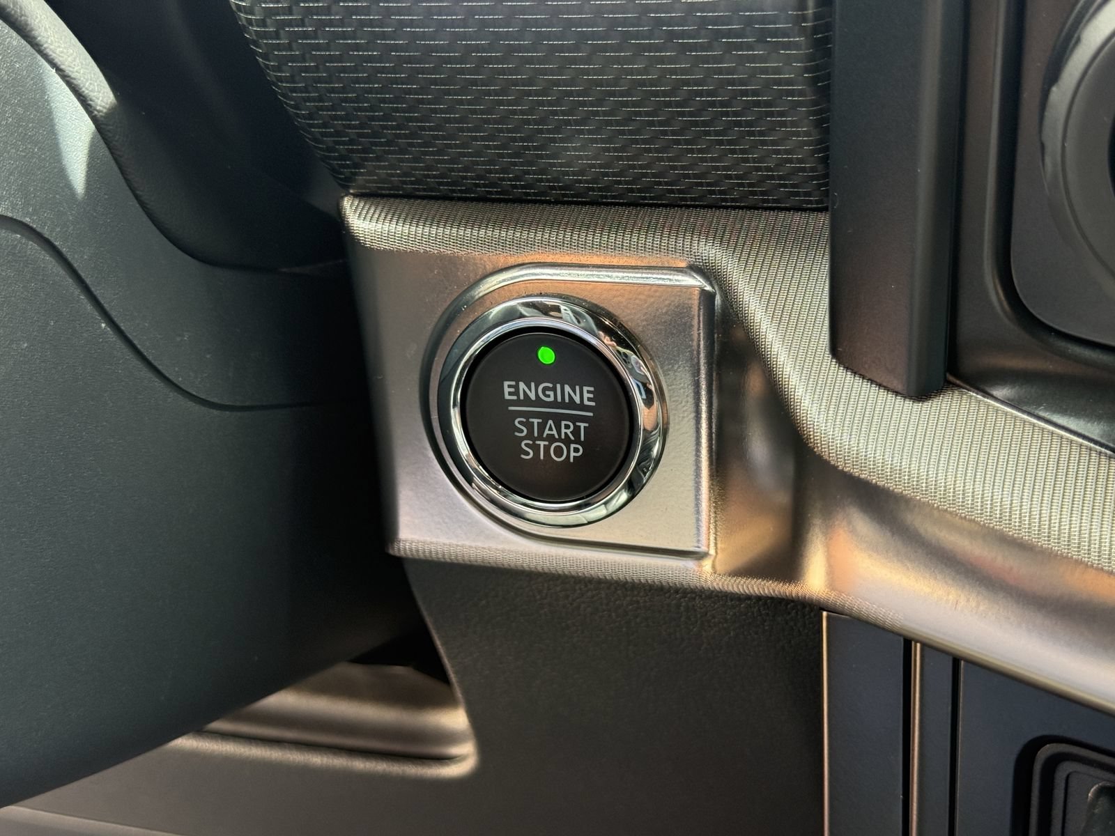 Certified 2023 Ford F150 Raptor w/ Raptor 37 Performance Package AWD/4WD image 41