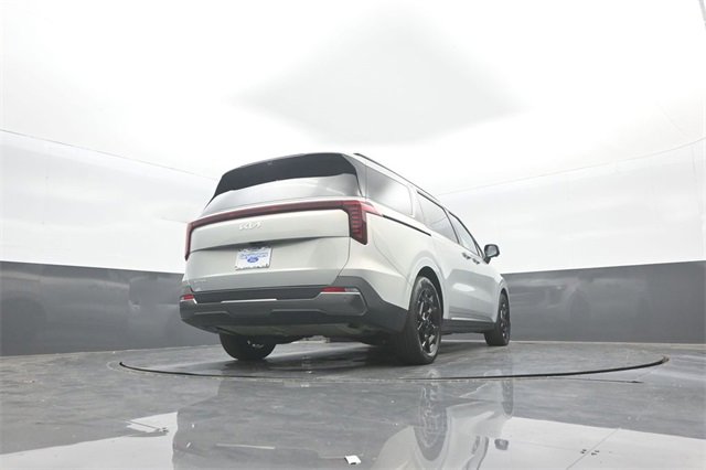 Used 2025 Kia Carnival SX Prestige image 29