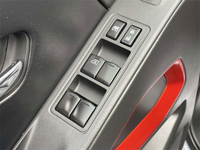 Used 2025 Nissan Frontier PRO-4X image 15