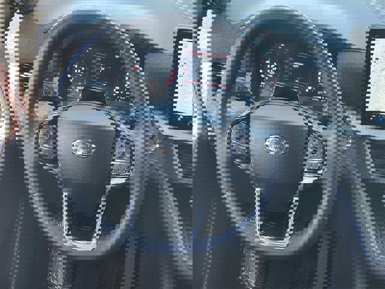 Certified 2025 Ford Explorer Platinum w/ Ultimate Package image 15