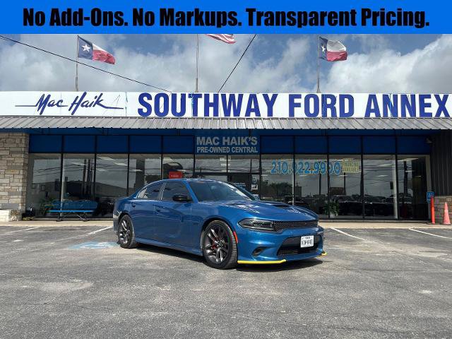 Used 2023 Dodge Charger R/T w/ Plus Group RWD image 1