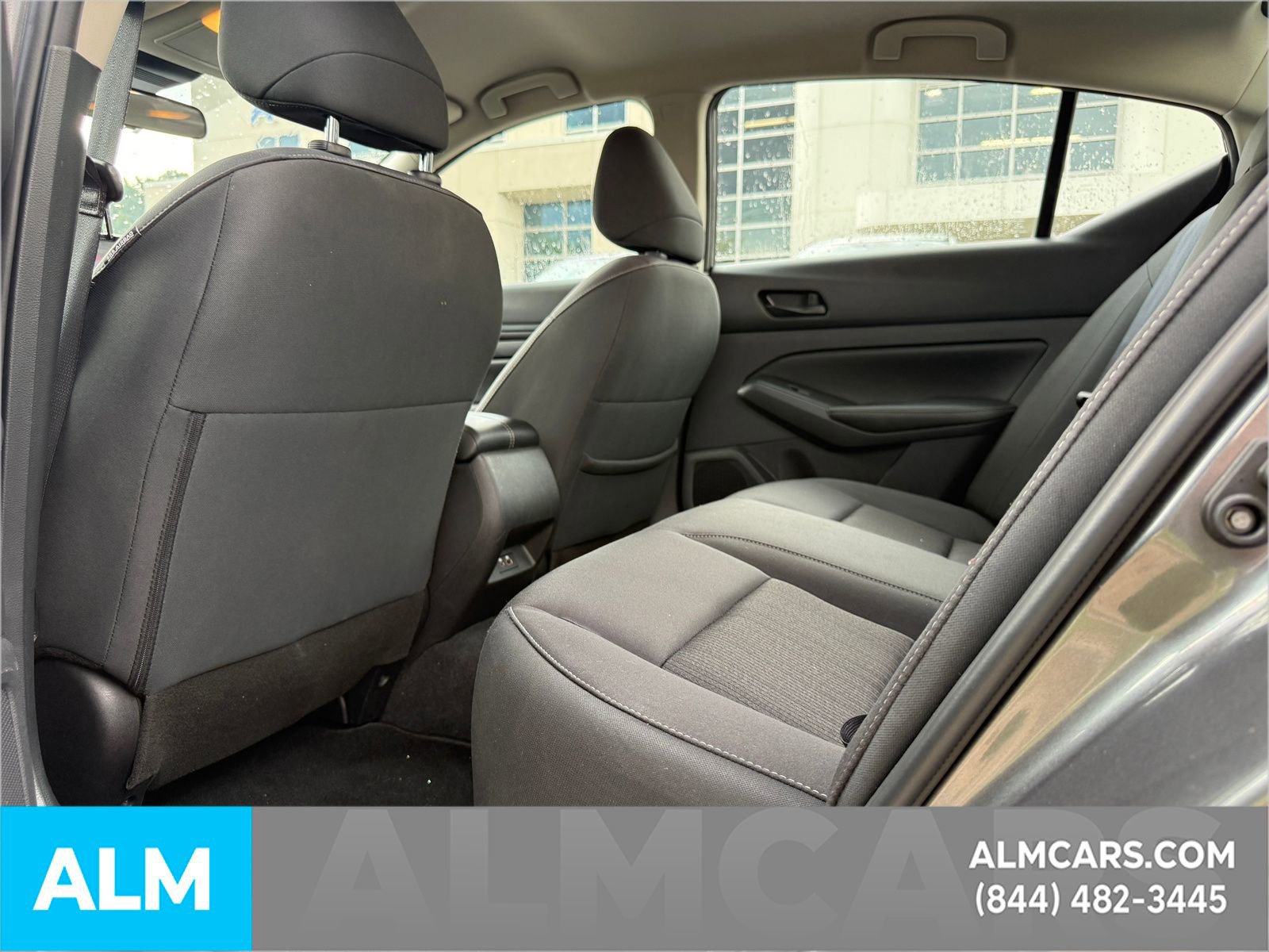 Used 2025 Nissan Altima 2.5 SV FWD image 10