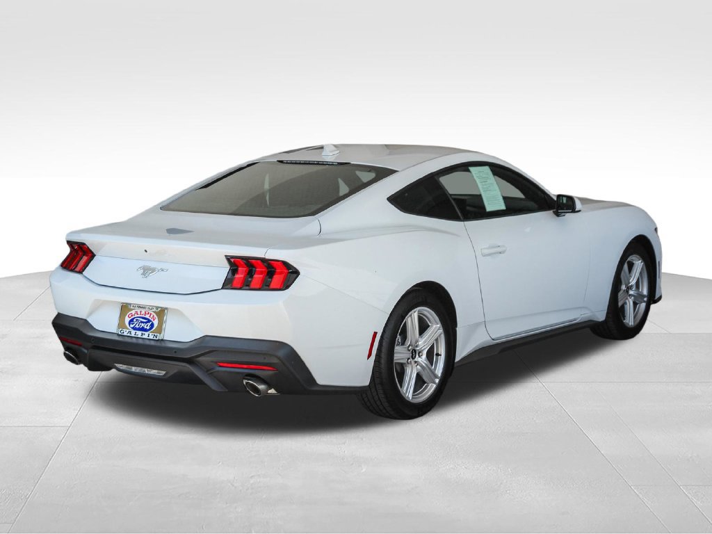 Certified 2026 Ford Mustang Coupe RWD image 4