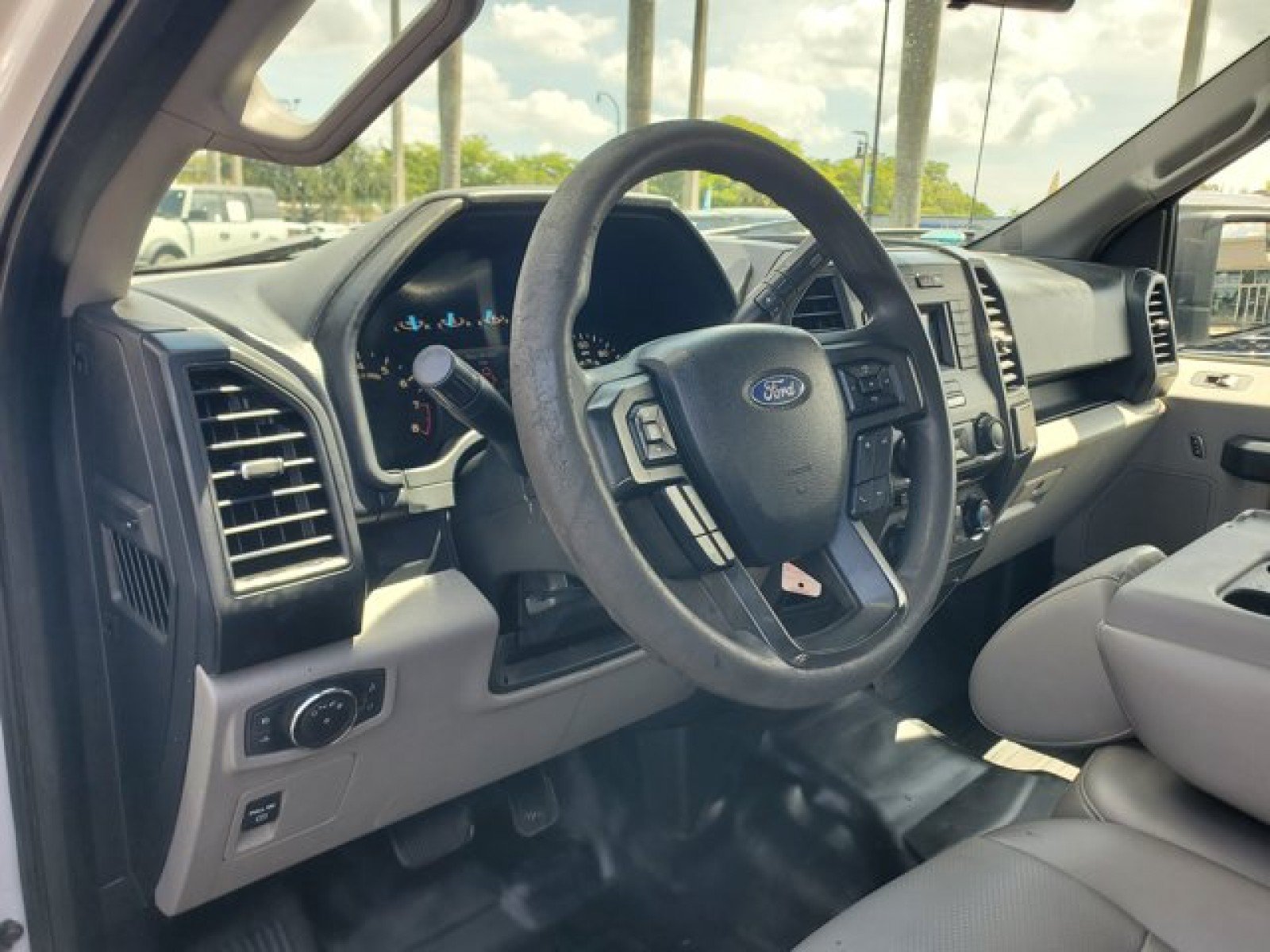 Certified 2018 Ford F150 XL w/ Equipment Group 101A Mid AWD/4WD image 9