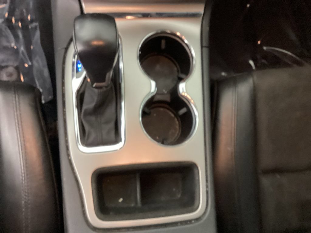 Used 2018 Jeep Grand Cherokee Altitude AWD/4WD image 25