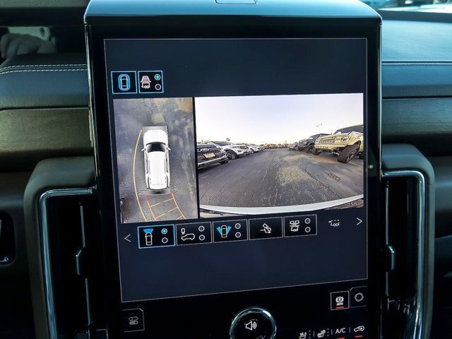 Used 2026 GMC Yukon Denali Ultimate AWD/4WD image 27