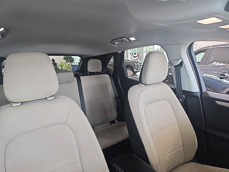 Certified 2022 Ford Escape SE AWD/4WD image 37
