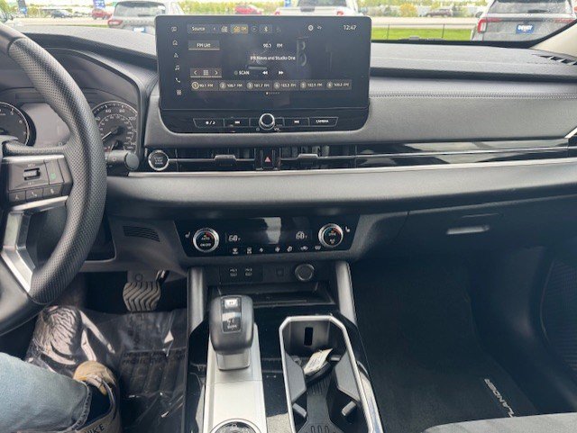 Used 2025 Mitsubishi Outlander SE AWD/4WD image 18