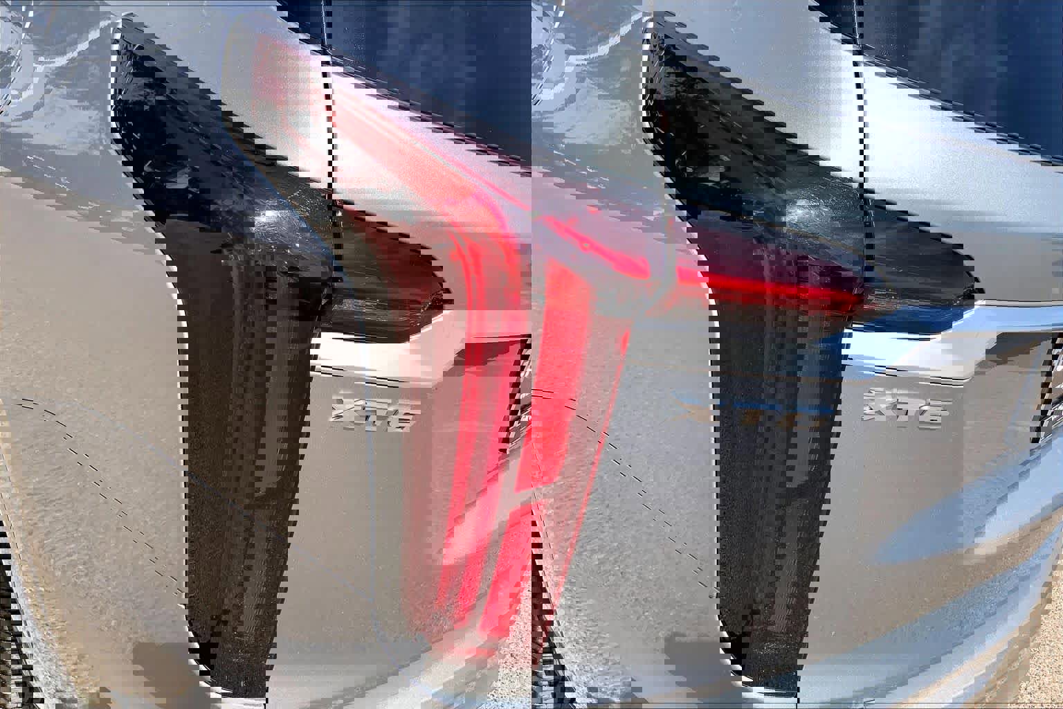 Used 2025 Cadillac XT6 Premium Luxury AWD/4WD image 29