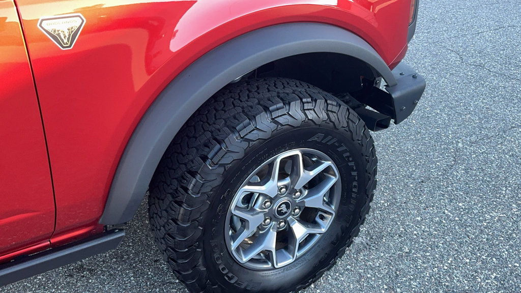 Certified 2024 Ford Bronco Badlands AWD/4WD image 12