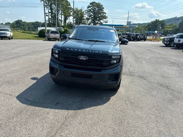 Certified 2025 Ford Expedition Active RWD image 7