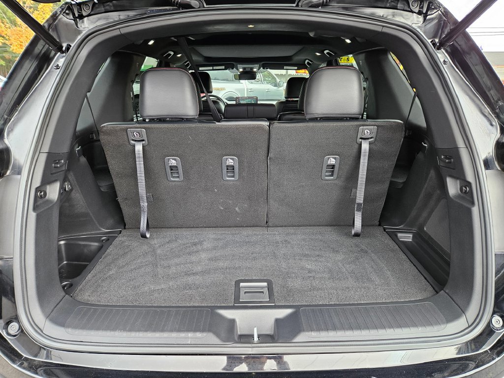 Used 2025 Honda Pilot Black Edition image 12