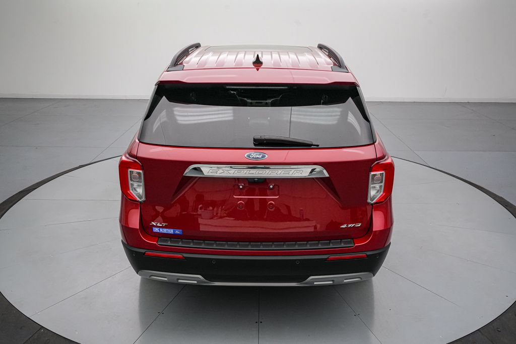 Certified 2024 Ford Explorer XLT w/ Equipment Group 202A AWD/4WD image 5