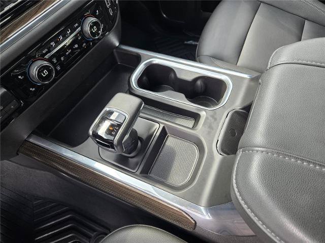 Used 2024 Chevrolet Silverado 1500 LT Trail Boss w/ LT Trail Boss Premium Package AWD/4WD image 17