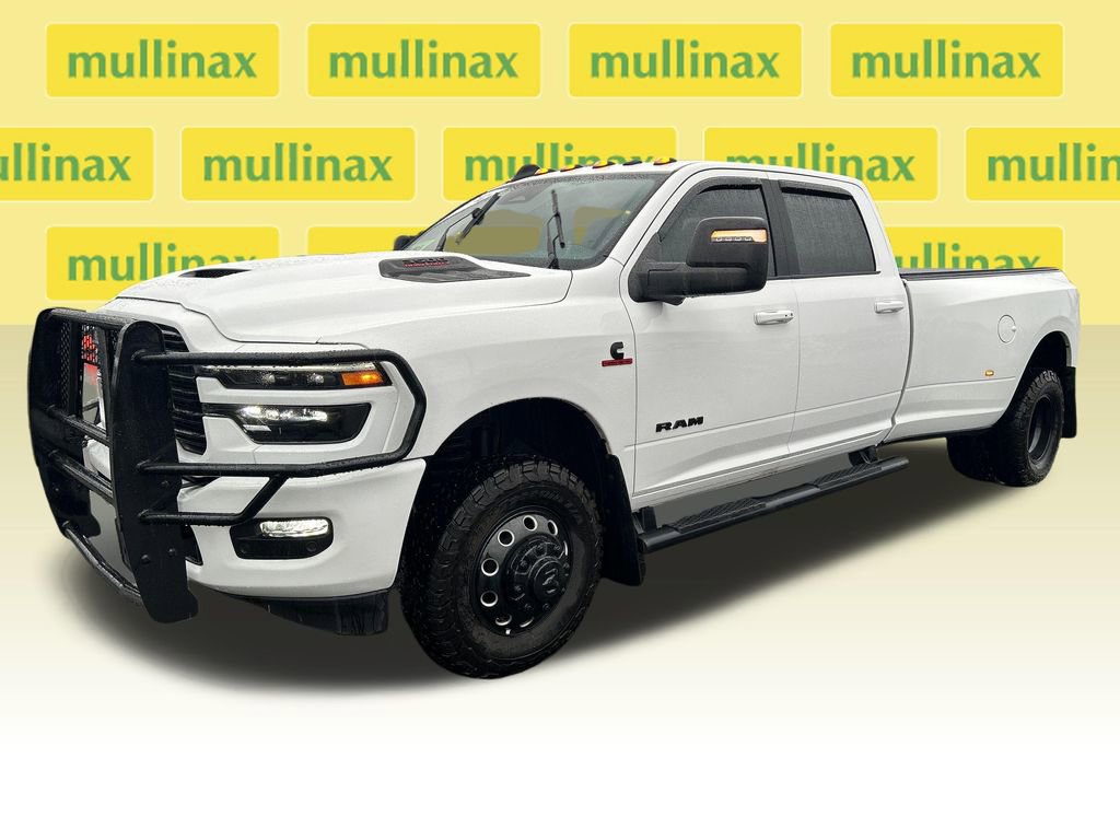 Used 2025 RAM 3500 Laramie image 10