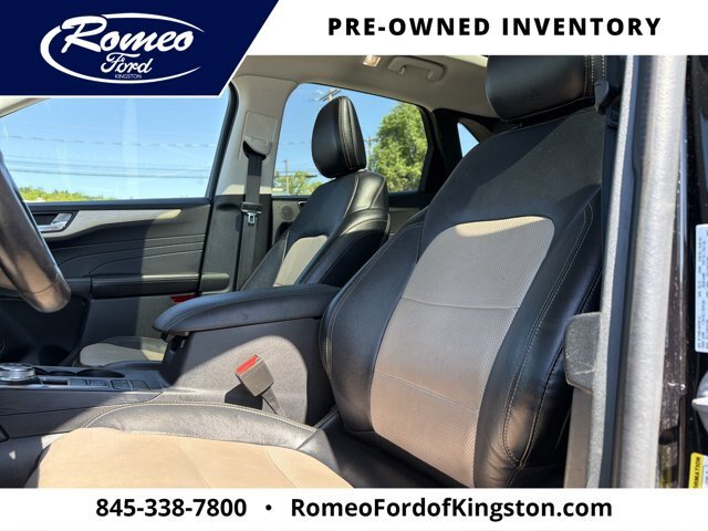 Certified 2021 Ford Escape Titanium w/ Titanium Elite Package AWD/4WD image 27