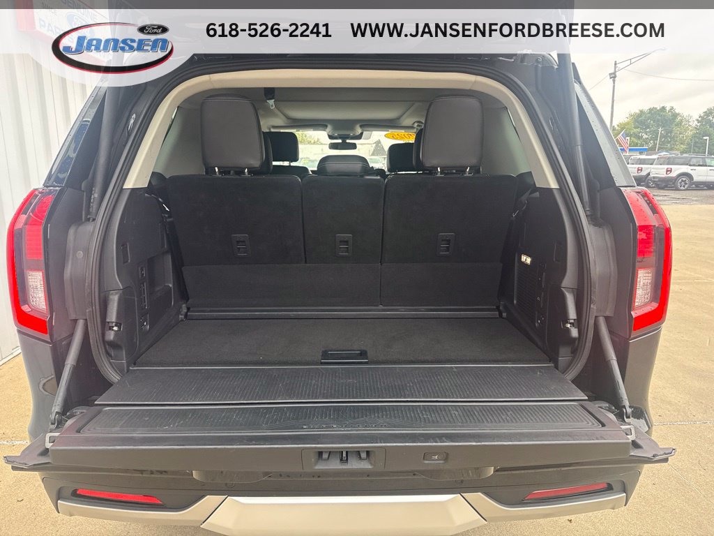 Certified 2025 Ford Expedition Platinum AWD/4WD image 33
