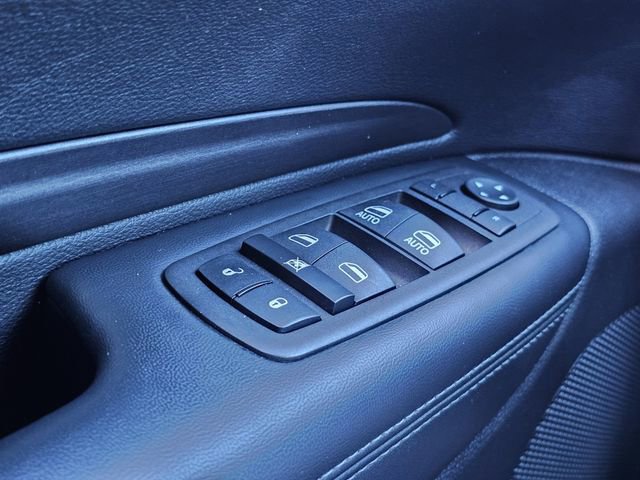 Used 2023 Dodge Durango SXT image 16