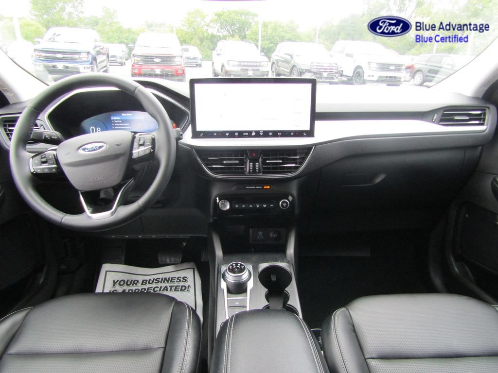 Certified 2023 Ford Escape Platinum AWD/4WD image 4