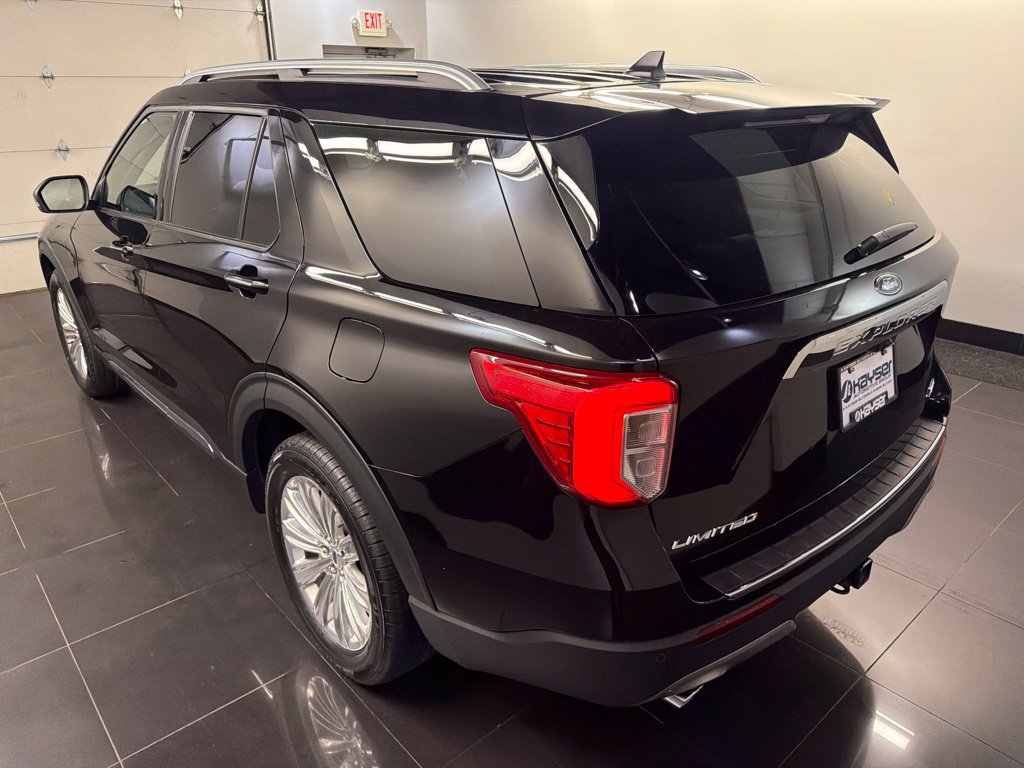 Certified 2022 Ford Explorer Limited w/ Limited Technology Package AWD/4WD image 4