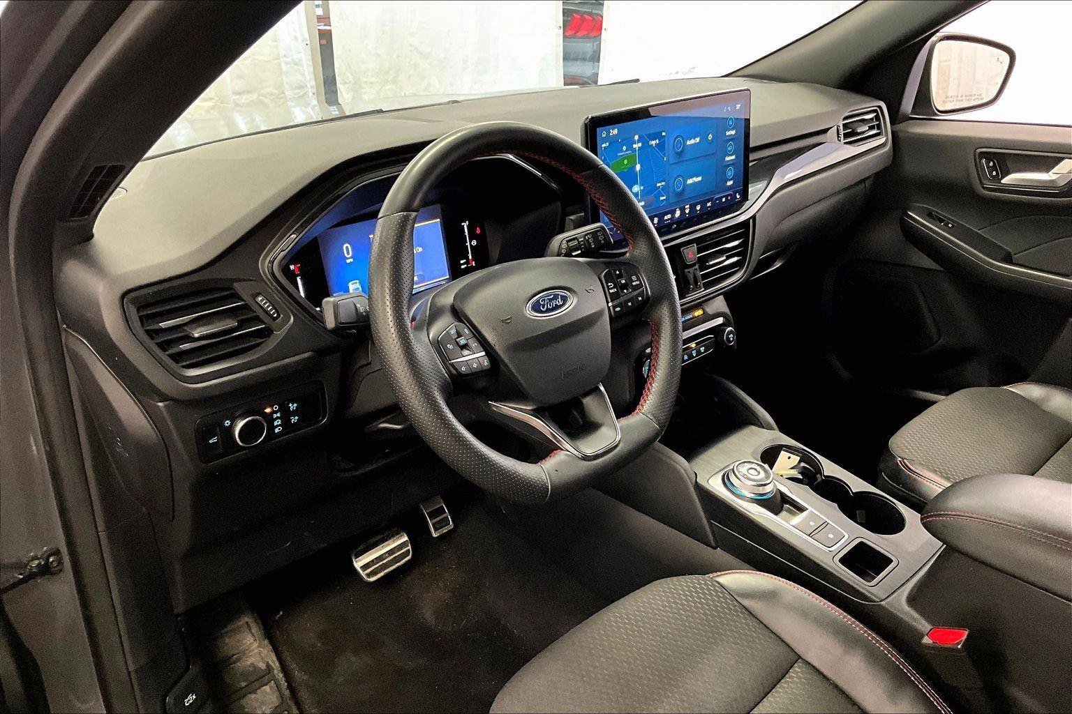 Certified 2023 Ford Escape ST-Line w/ Tech Pack #1 image 12