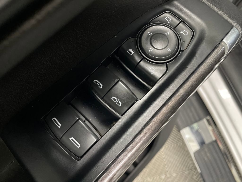 Used 2019 Chevrolet Silverado 1500 LTZ image 18