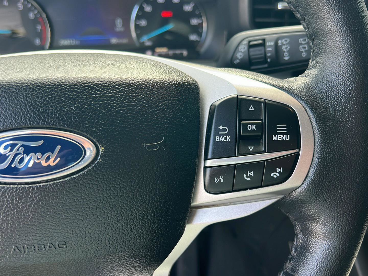 Certified 2024 Ford Explorer XLT image 23