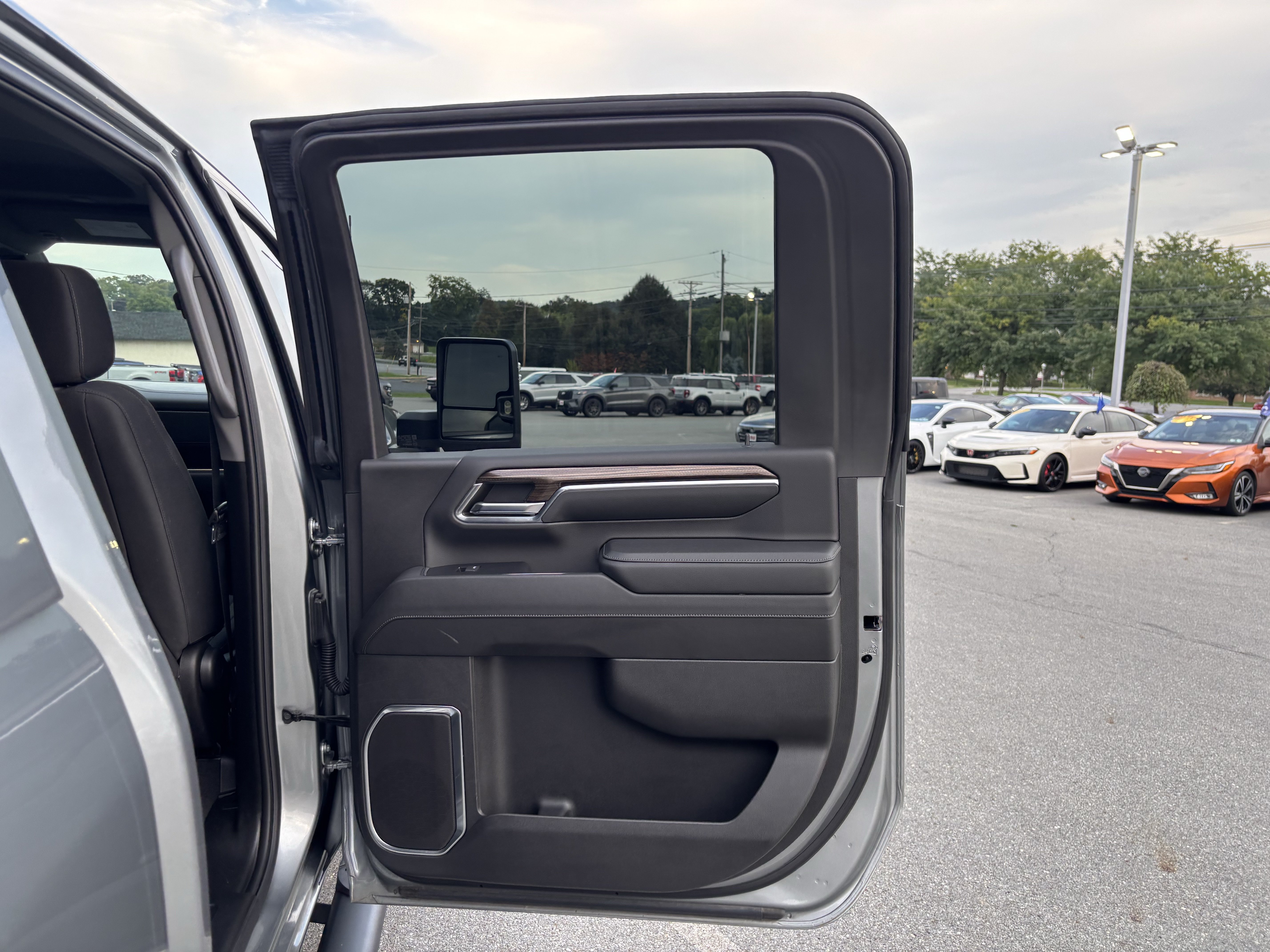 Used 2024 Chevrolet Silverado 2500 LT w/ All Star Edition AWD/4WD image 36