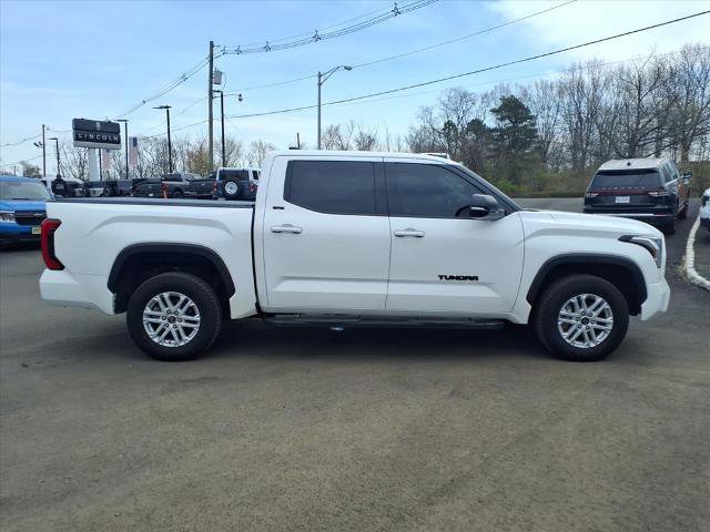 Used 2022 Toyota Tundra SR5 w/ SR5 Premium Package image 6