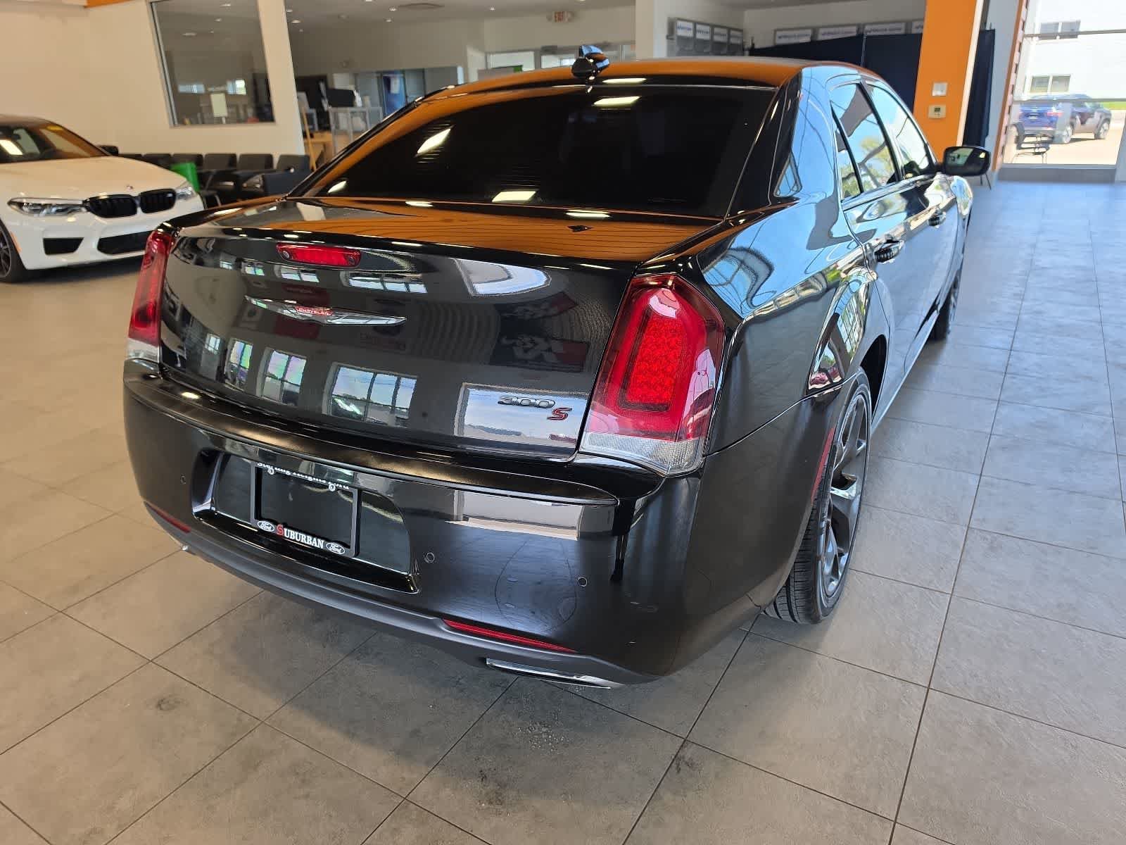 Used 2021 Chrysler 300 S RWD image 8