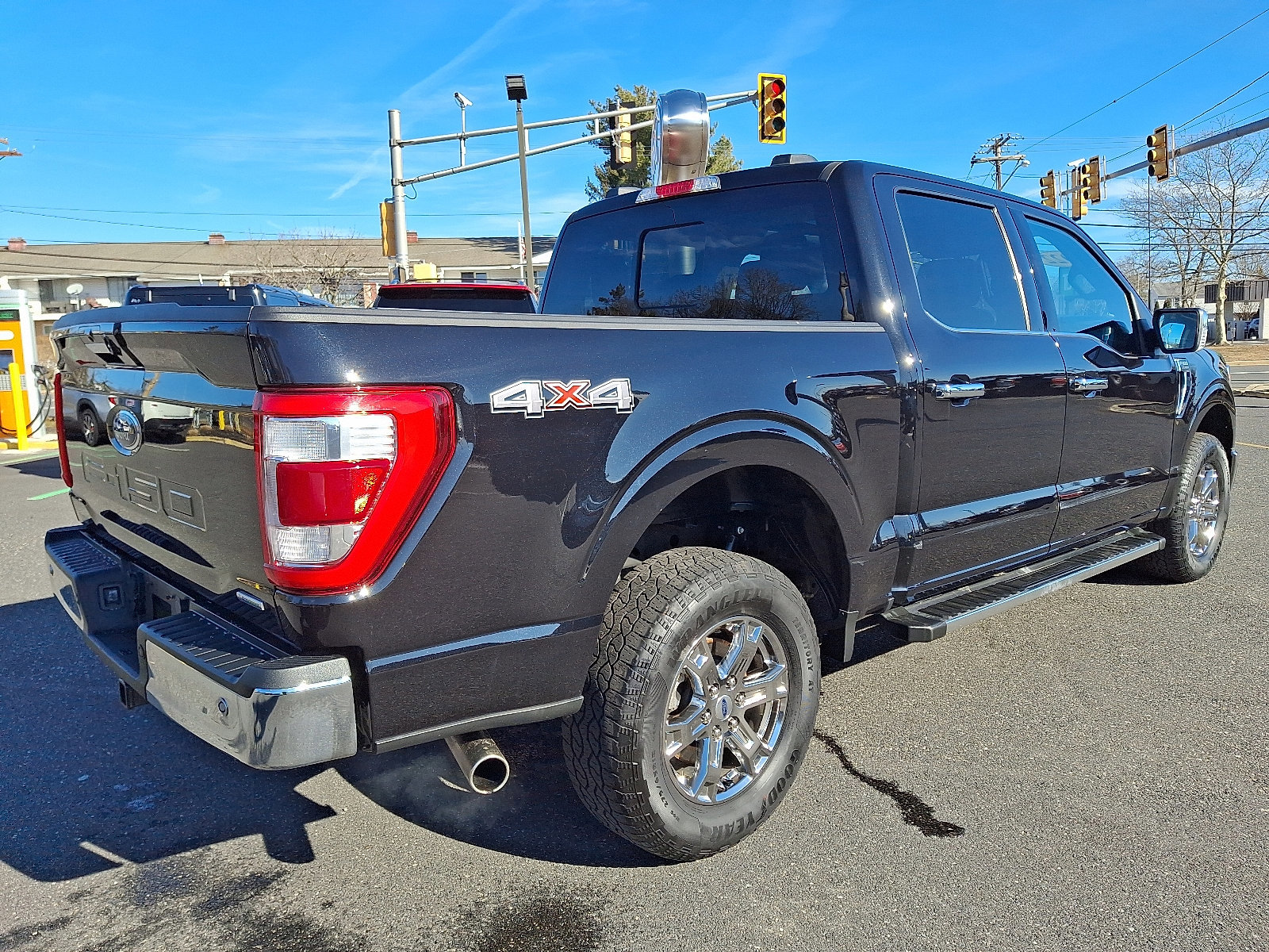 Certified 2022 Ford F150 Lariat image 5