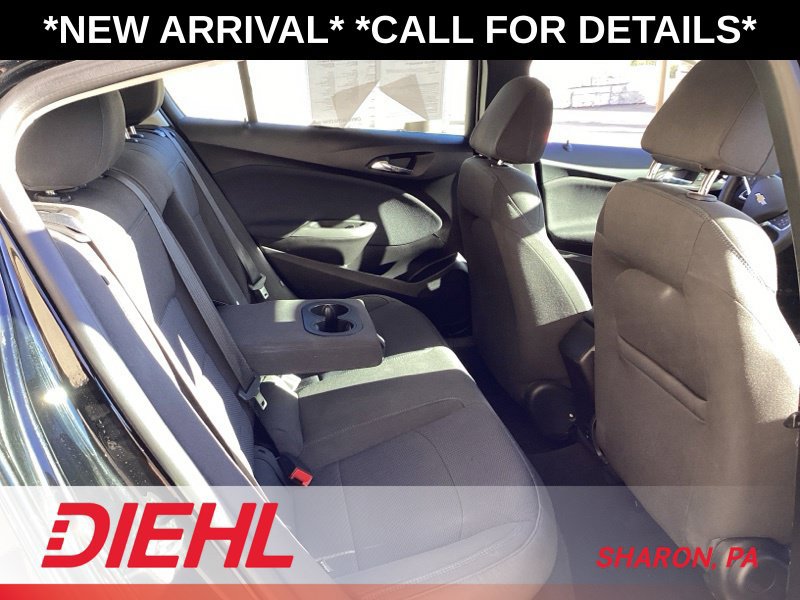 Used 2018 Chevrolet Cruze LT w/ Convenience Package FWD image 13