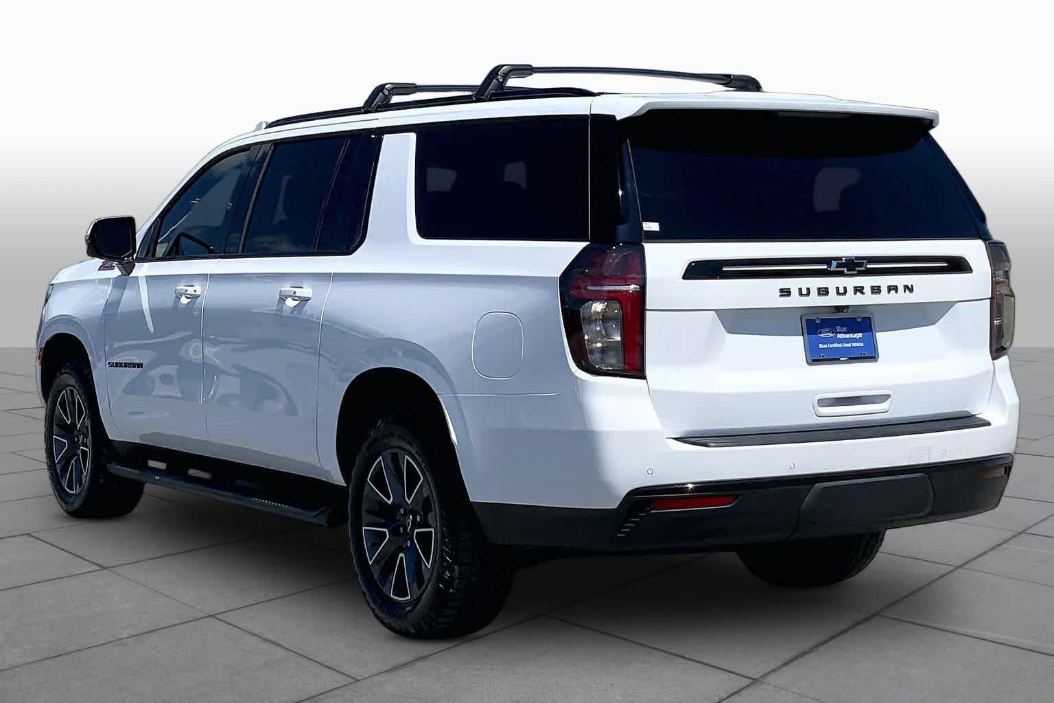 Used 2023 Chevrolet Suburban Z71 w/ Luxury Package AWD/4WD image 12