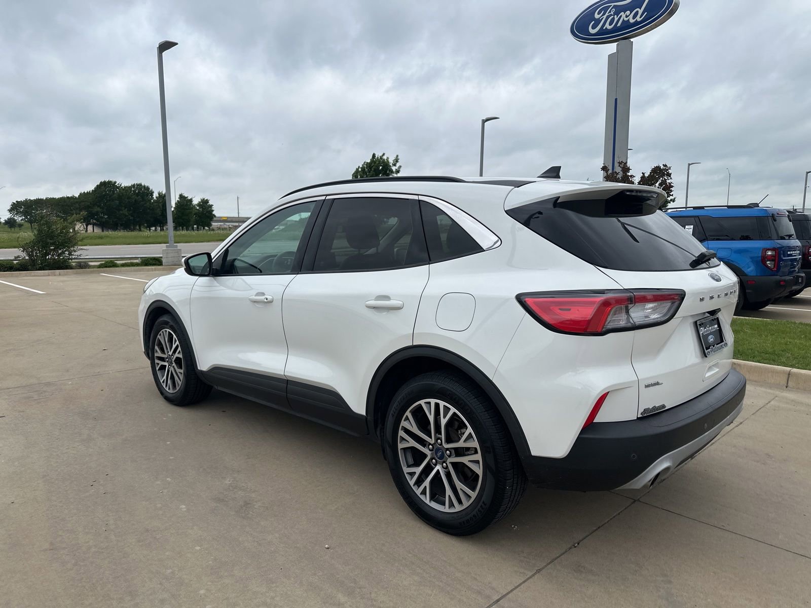 Certified 2021 Ford Escape SEL FWD image 3