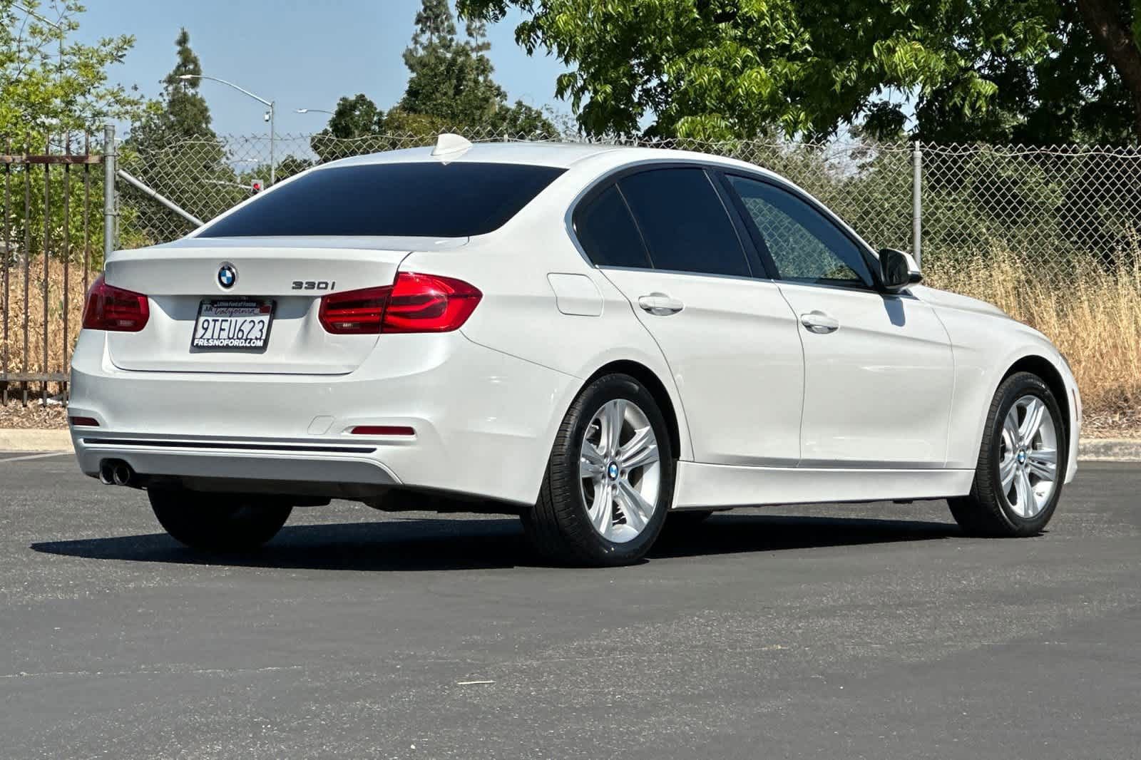 Used 2018 BMW 330i Sedan image 5
