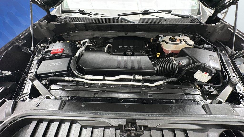 Used 2024 Chevrolet Silverado 1500 LT AWD/4WD image 20
