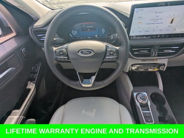Certified 2024 Ford Escape Platinum AWD/4WD image 17