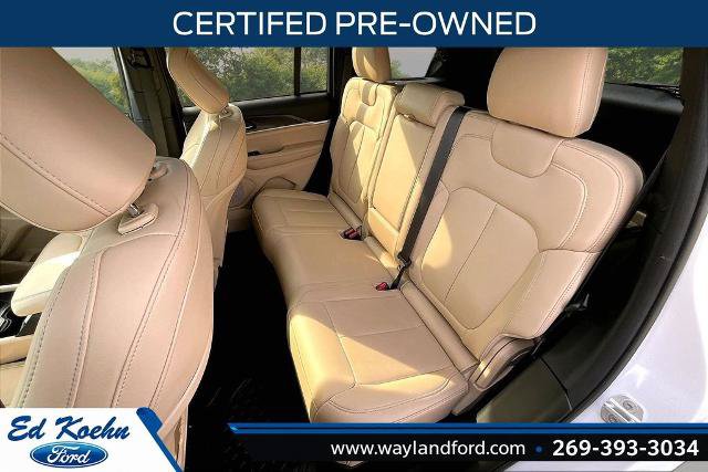 Used 2024 Jeep Grand Cherokee Limited AWD/4WD image 26