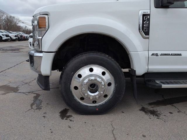 Certified 2022 Ford F450 XLT w/ XLT Value Package image 4