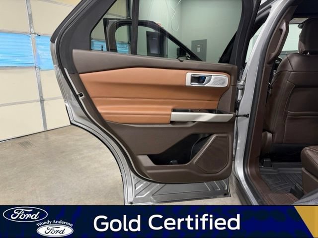 Certified 2022 Ford Explorer King Ranch w/ Premium Technology Package AWD/4WD image 25