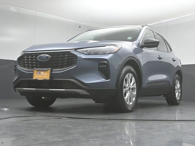Certified 2023 Ford Escape Active w/ Tech Pack #1 image 3