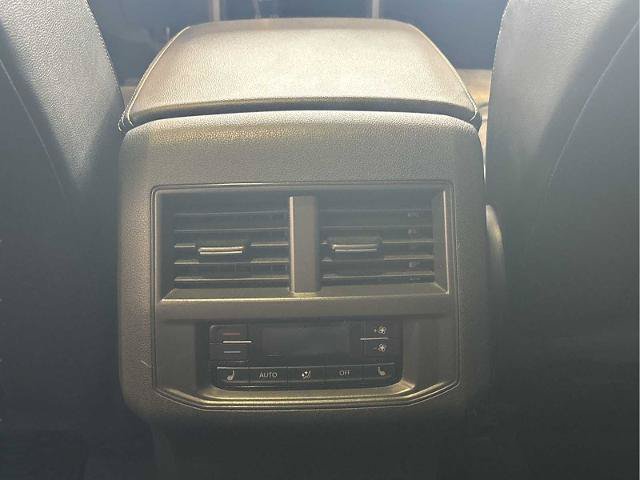 Used 2022 Volkswagen Atlas SEL AWD/4WD image 21