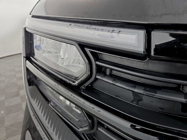 Certified 2025 Ford Expedition Active image 10