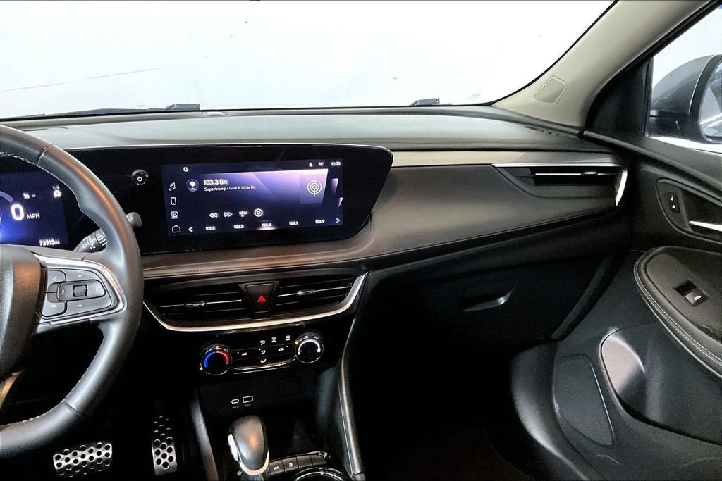 Used 2024 Buick Encore GX Sport Touring AWD/4WD image 5