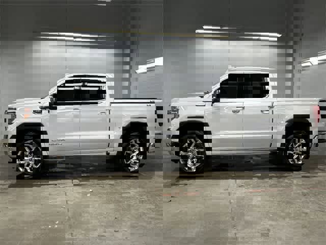 Used 2019 GMC Sierra 1500 SLT w/ SLT Convenience Package image 2