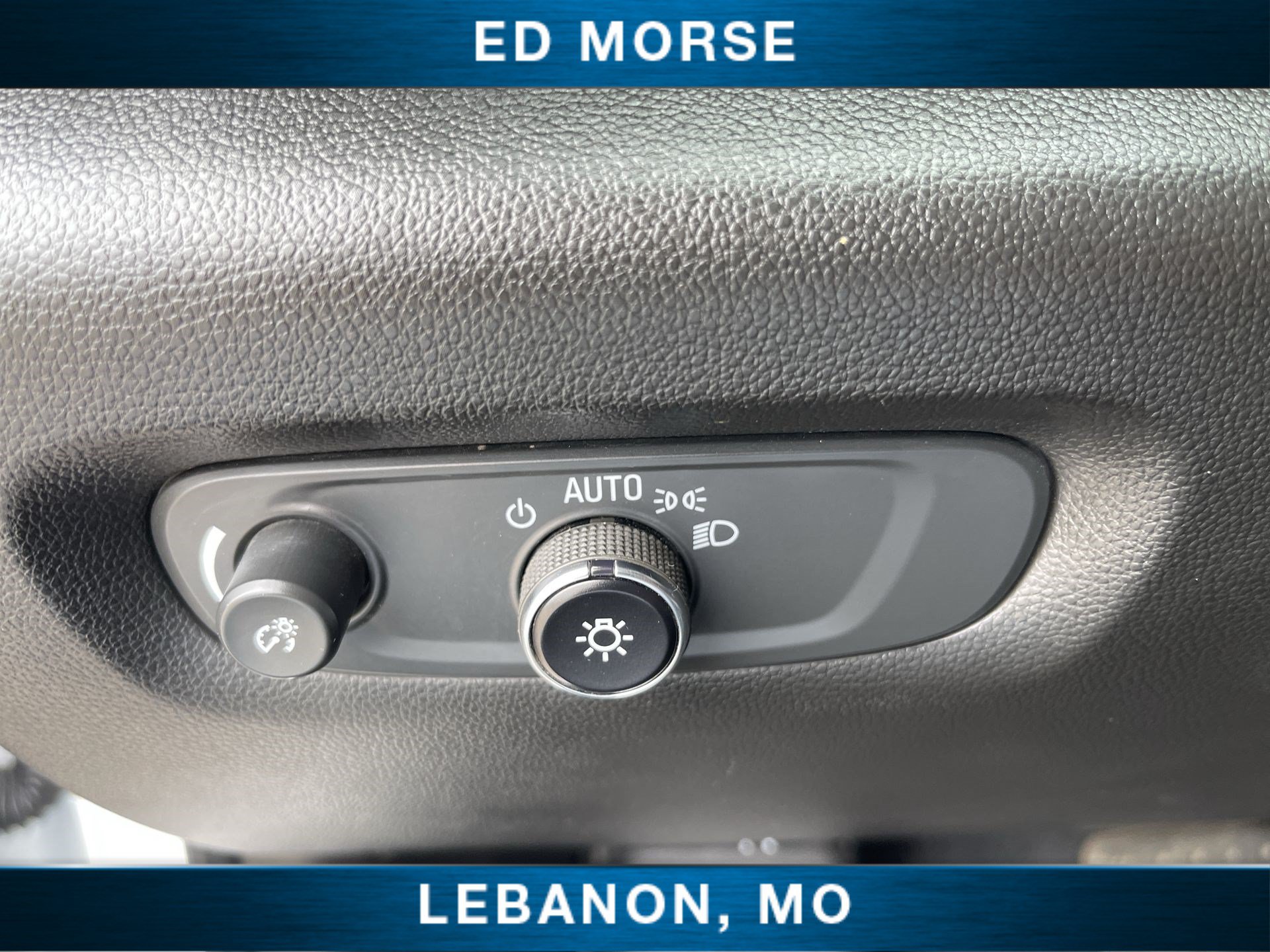 Used 2023 Chevrolet Traverse RS AWD/4WD image 17