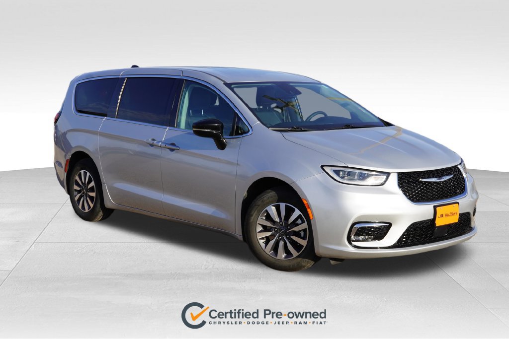 Used 2024 Chrysler Pacifica Limited FWD image 1