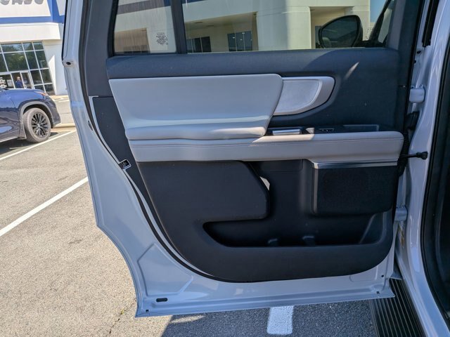 Certified 2025 Ford Expedition Max Active AWD/4WD image 26