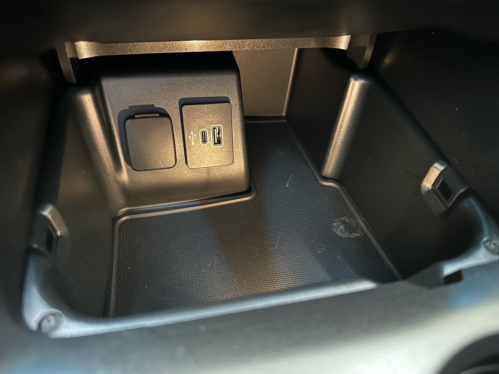 Certified 2025 Ford Explorer ST RWD image 37