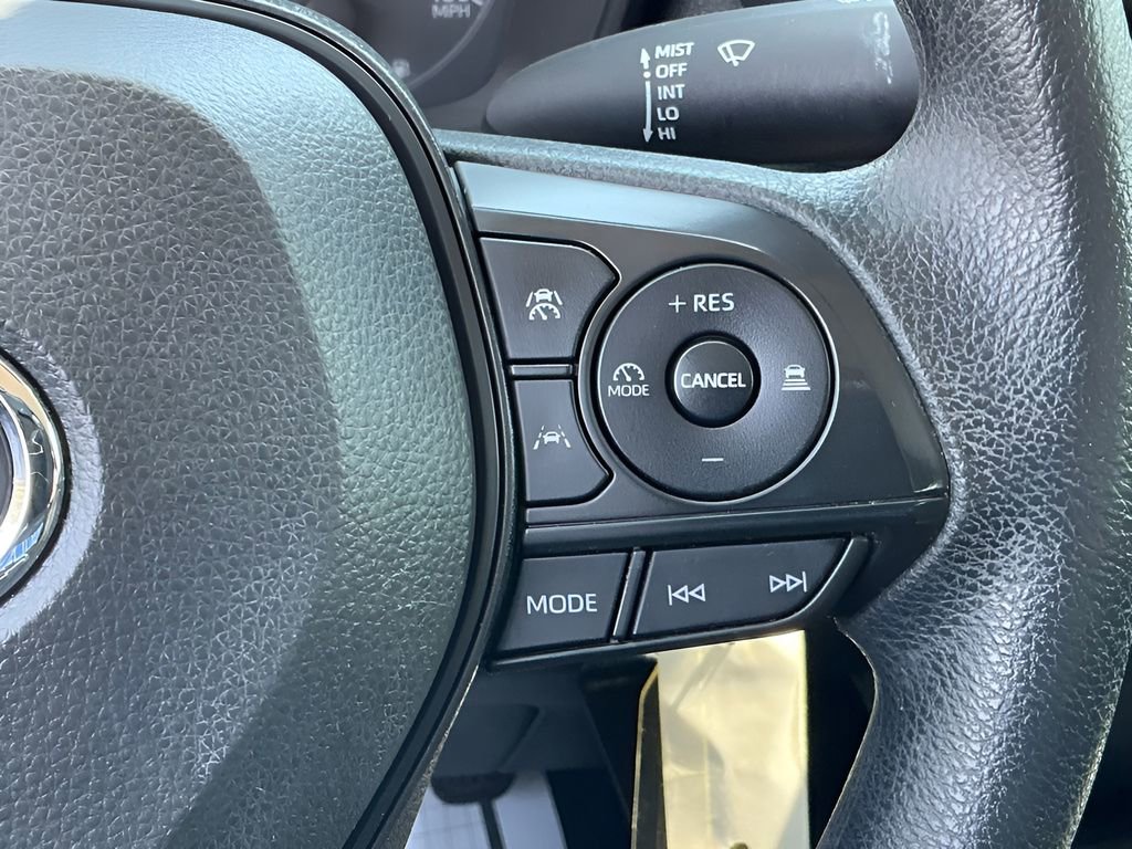Used 2023 Toyota Corolla LE image 29